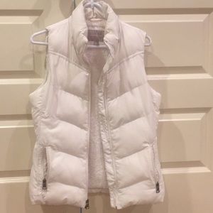 Banana republic puffer vest